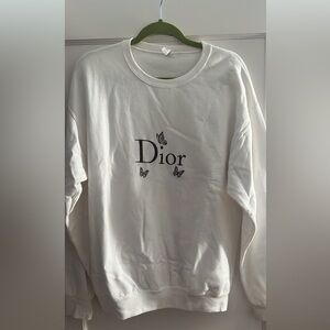 White stitched Dior crewneck never worn